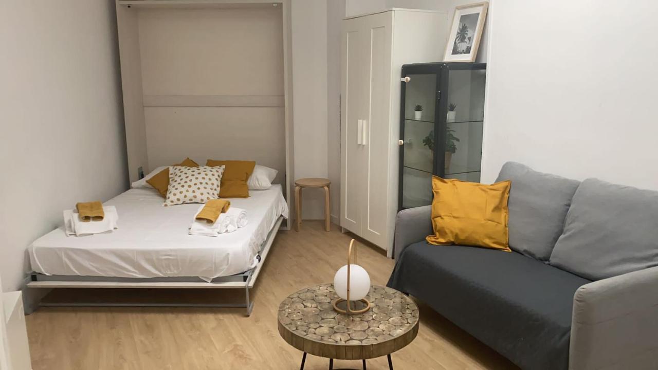 Bonito Estudio Con Terraza Madrid Exterior photo
